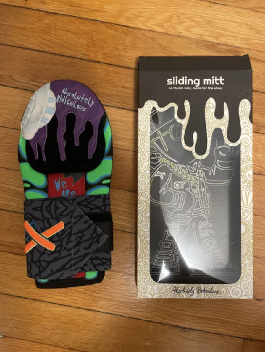 RARE New Aria Absolutely Ridiculous Sliding Mitt - Out of This World Edition